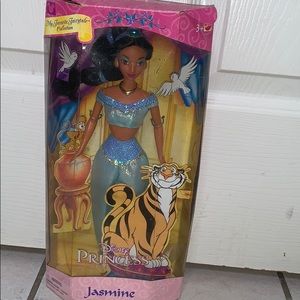 (2 for 25) Disney princess jasmine collectable